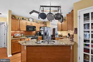 105 Hollow Oak Ln, Manahawkin, NJ 08050 - Photo 5