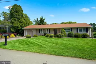 293 Timberline Pl, Brick, NJ 08723 - Photo 3