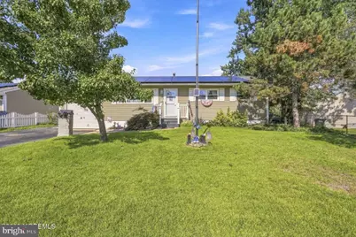401 Applegate Avenue, Toms River, NJ 08757 - Photo 1