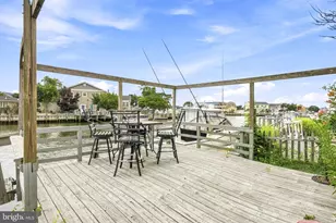 17 W Sail Dr, Mystic Islands, NJ 08087 - Photo 29