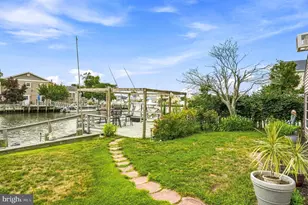 17 W Sail Dr, Mystic Islands, NJ 08087 - Photo 23