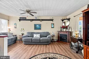 17 W Sail Dr, Mystic Islands, NJ 08087 - Photo 43