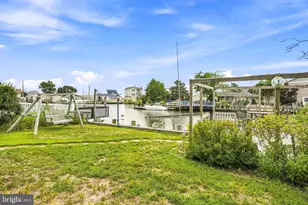 17 W Sail Dr, Mystic Islands, NJ 08087 - Photo 25