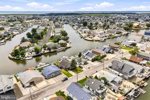 17 W Sail Dr, Mystic Islands, NJ 08087 - Photo 9