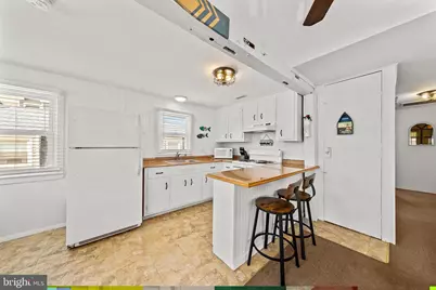 25 E 49th Street, Long Beach Township, NJ 08008 - Photo 41