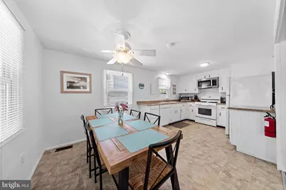 25 E 49th Street, Long Beach Township, NJ 08008 - Photo 17