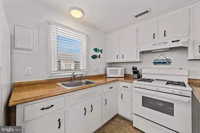 25 E 49th Street, Long Beach Township, NJ 08008 - Photo 43