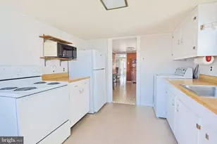 108 E 20th St, Ship Bottom, NJ 08008 - Photo 13