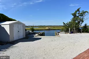 152 S Captains Dr, Little Egg Harbor, NJ 08087 - Photo 3