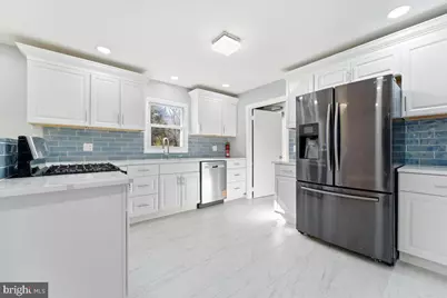 629 W Commodore Boulevard W, Jackson, NJ 08527 - Photo 11