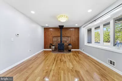 629 W Commodore Boulevard W, Jackson, NJ 08527 - Photo 5