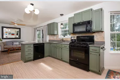 275 S Lakeshore, Manahawkin, NJ 08050 - Photo 5