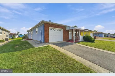 11 Le Diamant Street, Toms River, NJ 08757 - Photo 5