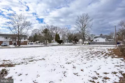 302 Falcon Drive, Tuckerton, NJ 08087 - Photo 3
