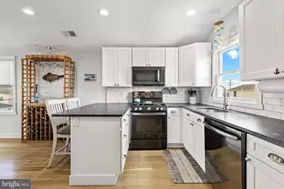112 W Ship Bottom Avenue, Ship Bottom, NJ 08008 - Photo 11