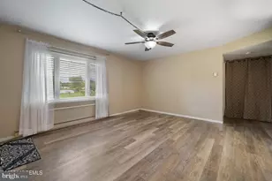39 E Cambridge Ct, Lakewood, NJ 08701 - Photo 7