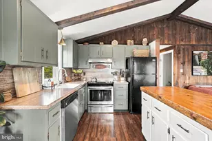 17 W 9th St, Barnegat Light, NJ 08006 - Photo 23