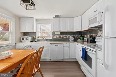4 E 52nd Street, Long Beach Township, NJ 08008 - Photo 33