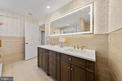 15 W Ohio Avenue, Long Beach Township, NJ 08008 - Photo 33
