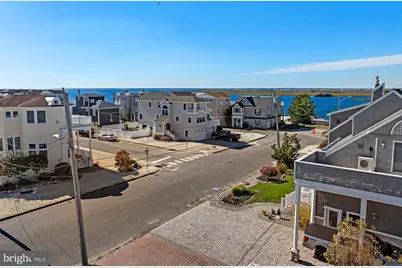 327 W 16th Street, Ship Bottom, NJ 08008 - Photo 5