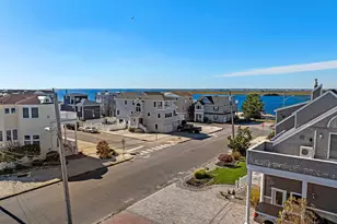 327 W 16th St, Ship Bottom, NJ 08008 - Photo 5