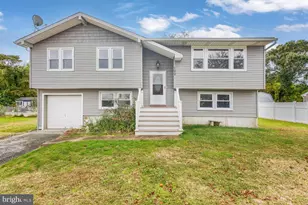 109 Driftwood Ln, Lanoka Harbor, NJ 08734 - Photo 1