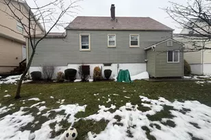 54 Lindale Ct, Clifton, NJ 07013 - Photo 11