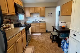 54 Lindale Ct, Clifton, NJ 07013 - Photo 3