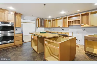 72 Francisco Ave, Little Falls, NJ 07424 - Photo 9