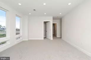 110 Village Dr, Montgomery Township, NJ 08558 - Photo 15