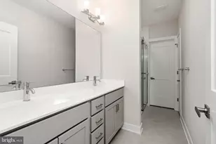 110 Village Dr, Montgomery Township, NJ 08558 - Photo 17