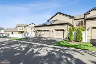 17 E Hartwick Dr, Montgomery Township, NJ 08558 - Photo 37