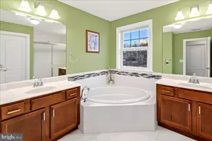 17 Comstock Ln, Montgomery Township, NJ 08558 - Photo 27