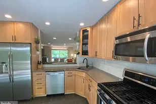 43 Watertown Ct, Princeton, NJ 08540 - Photo 3