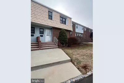 402 Windsor Court, Hillsborough Township, NJ 08844 - Photo 3