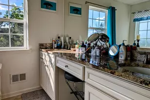 38 Braeburn Dr, Montgomery Township, NJ 08558 - Photo 13