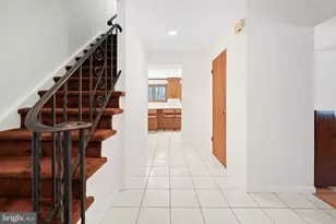 8 Liberty Ln, Franklin Township, NJ 08873 - Photo 5