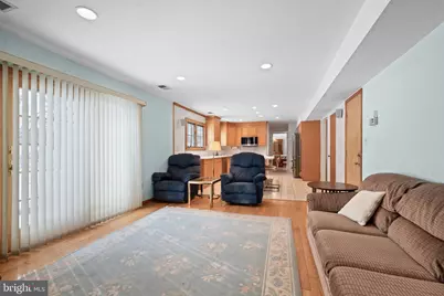 8 Liberty La, Franklin Township, NJ 08873 - Photo 17