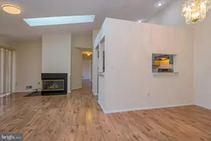 29 Amberly Ct, Franklin Park, NJ 08823 - Photo 5