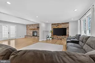 100 Knickerbocker Dr, Montgomery Township, NJ 08502 - Photo 5