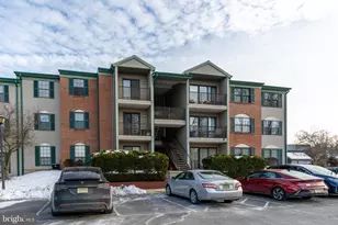 69 Fisher Dr, Franklin Park, NJ 08823 - Photo 1