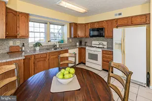 87 Castleton Rd, Princeton, NJ 08540 - Photo 13