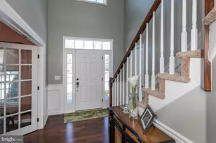 1 Interlacken Ct, Montgomery Township, NJ 08558 - Photo 3