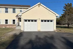 15B Delar Pkwy, Franklin Township, NJ 08823 - Photo 3