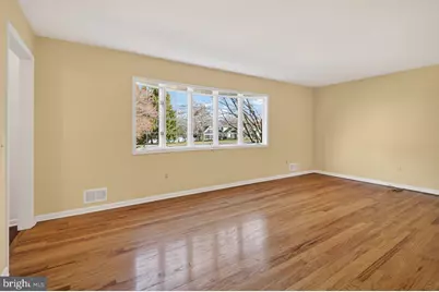 77 Meadow Run Drive, Montgomery Township, NJ 08558 - Photo 5