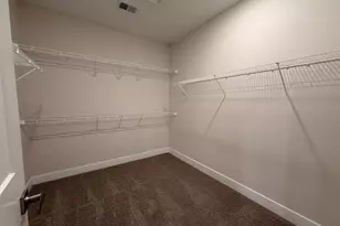 100 Village Dr, Montgomery Township, NJ 08558 - Photo 21