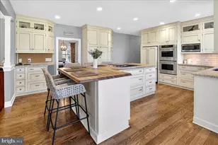 111 Red Oak Way, Montgomery Township, NJ 08502 - Photo 19