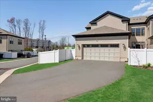 61 Village Dr, Montgomery Township, NJ 08558 - Photo 51