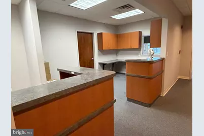 97 Cedar Lane #2ND FLOOR, Trenton, NJ 08823 - Photo 11