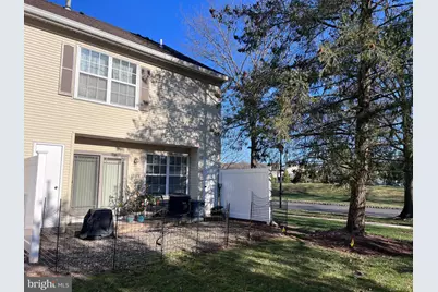 40 Townsend Court, Franklin Park, NJ 08823 - Photo 3